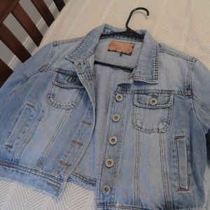 BERSHKA CROP TOP DENIM JACKET SIZE SMALL
